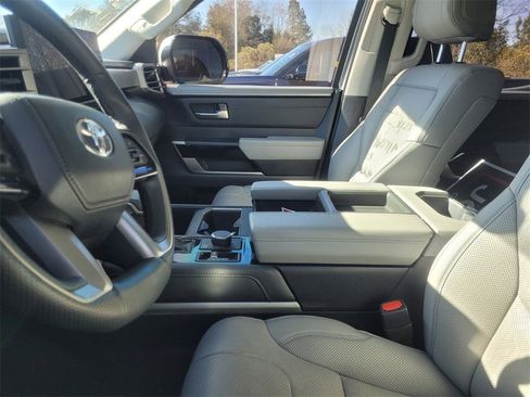 Used 2023 Toyota Tundra Limited image 6