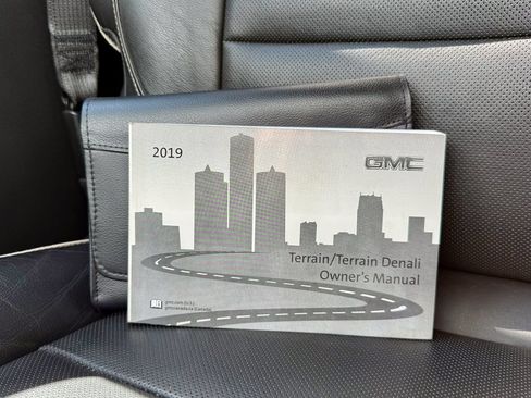 Used 2019 GMC Terrain Denali AWD/4WD image 40