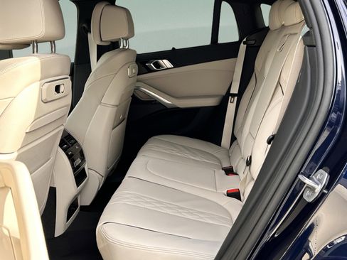 New 2026 BMW X6 xDrive40i w/ Executive Package image 21