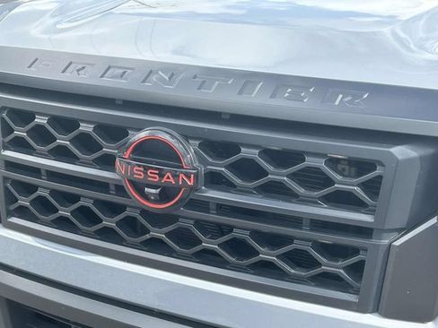 Used 2023 Nissan Frontier PRO-4X w/ Pro-4X Premium Package AWD/4WD image 4