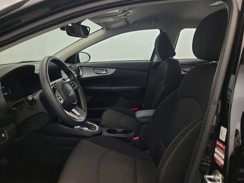 Used 2023 Kia Forte LXS FWD image 17
