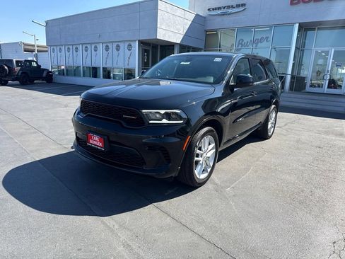 Used 2025 Dodge Durango GT AWD/4WD image 3