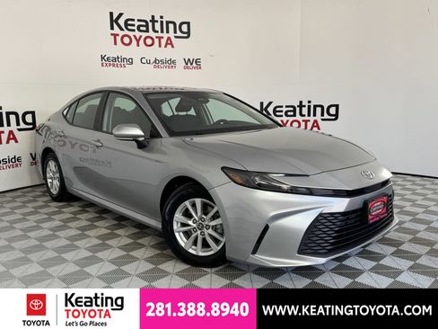Certified 2025 Toyota Camry LE FWD image 2