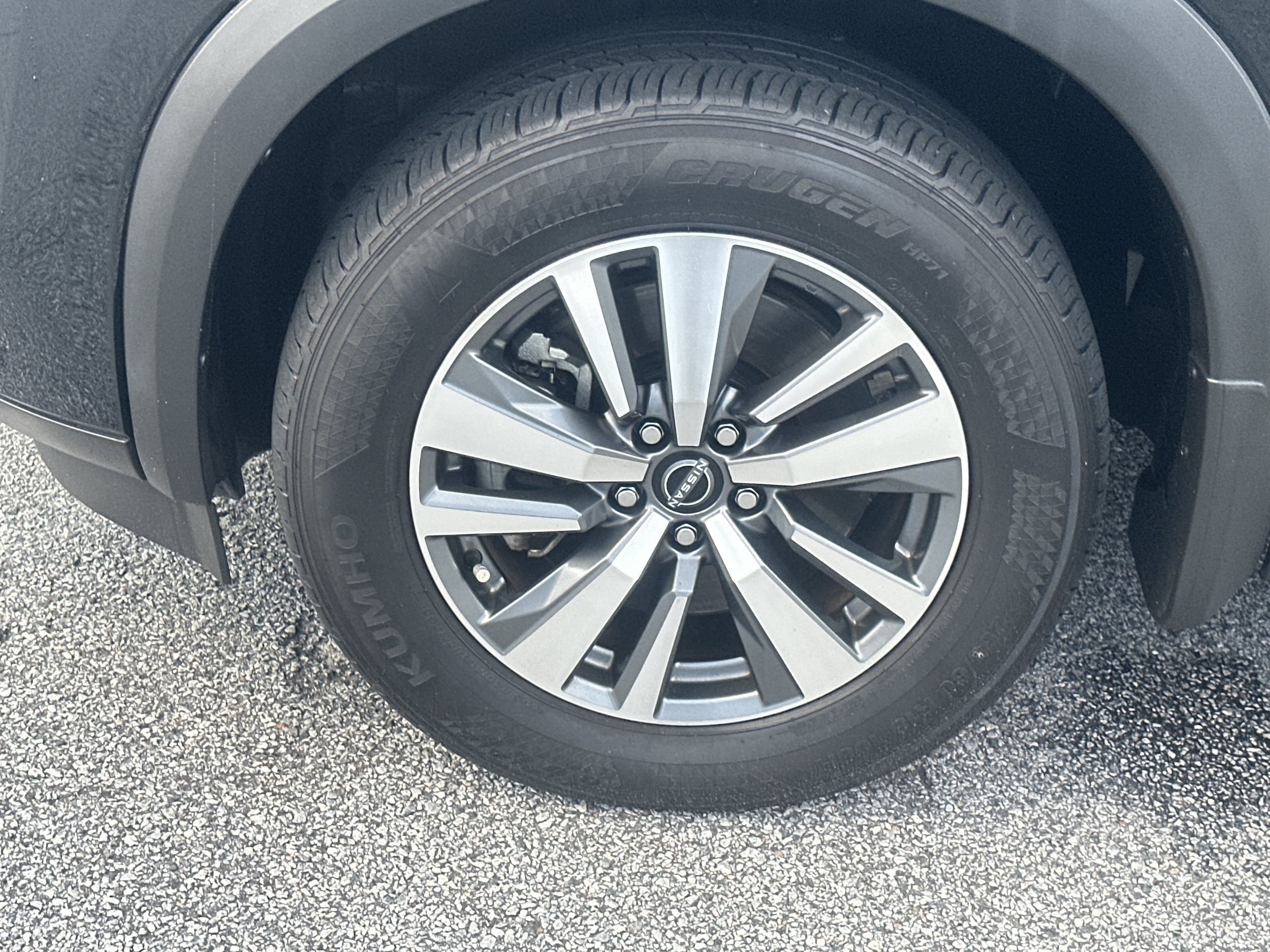 Used 2024 Nissan Pathfinder SL w/ Cargo Package FWD image 10