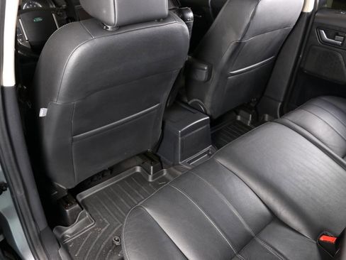 Used 2013 Land Rover LR2 HSE image 39