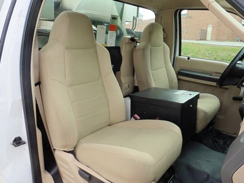 Used 2008 Ford F350 XLT image 15