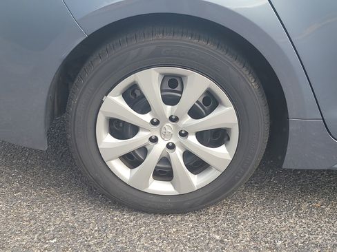 Certified 2024 Toyota Corolla LE image 9