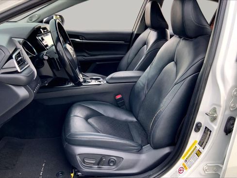 Used 2018 Toyota Camry XSE w/ Audio Package FWD image 8