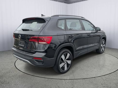 Used 2024 Volkswagen Taos S image 3