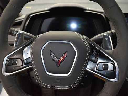 Used 2025 Chevrolet Corvette Stingray Coupe w/ 1LT image 25