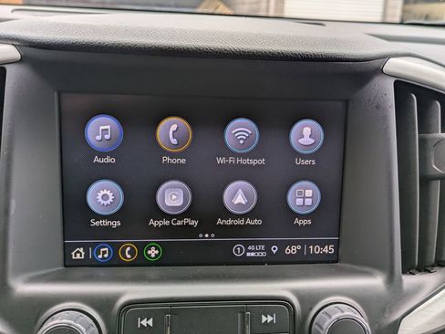 Used 2024 GMC Terrain SLT image 23