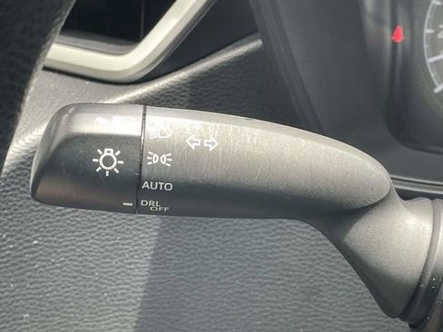 Used 2021 Toyota Corolla LE FWD image 23