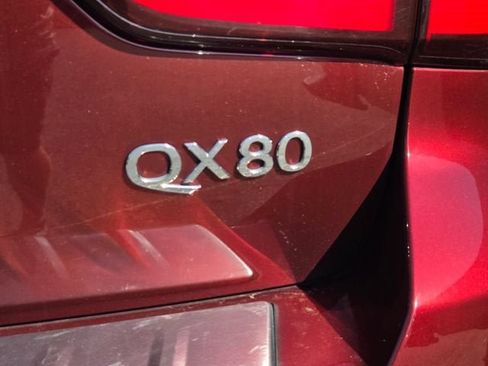Used 2022 INFINITI QX80 Sensory w/ All-Season Package RWD image 3