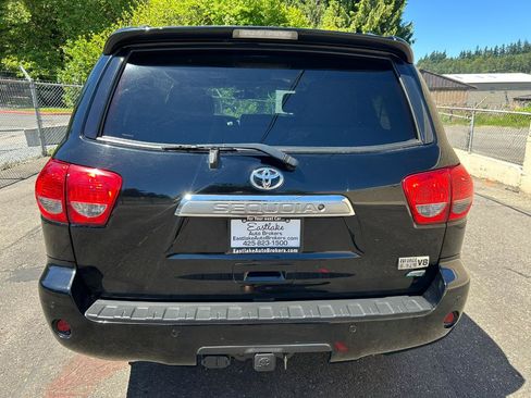 Used 2012 Toyota Sequoia Platinum AWD/4WD image 7