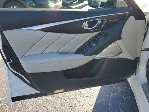 Used 2022 INFINITI Q50 Sensory image 17