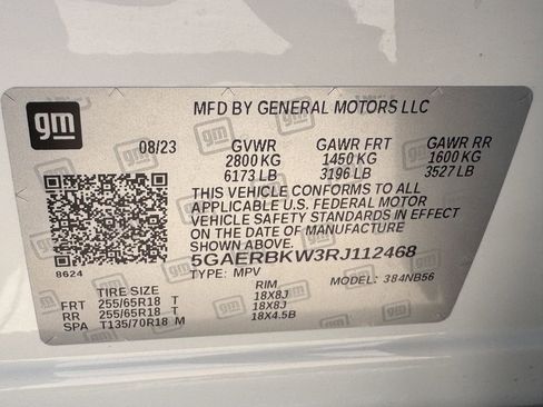 Used 2024 Buick Enclave Essence image 31