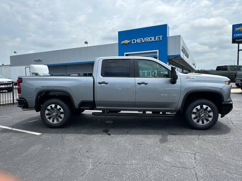 New 2026 Chevrolet Silverado 2500 Custom w/ Custom Value Package AWD/4WD image 5