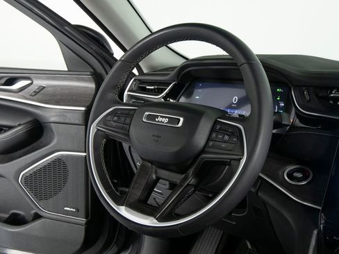 Used 2023 Jeep Grand Cherokee 4WD 4xe image 22