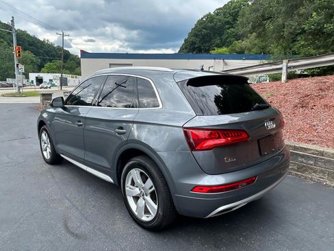 Used 2018 Audi Q5 2.0T Premium Plus w/ Premium Plus Package AWD/4WD image 3