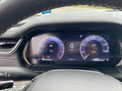 Used 2024 Jeep Grand Cherokee L Limited image 21