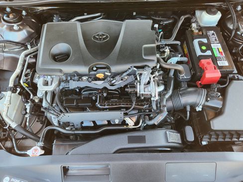 Used 2019 Toyota Camry SE w/ Convenience Package FWD image 23