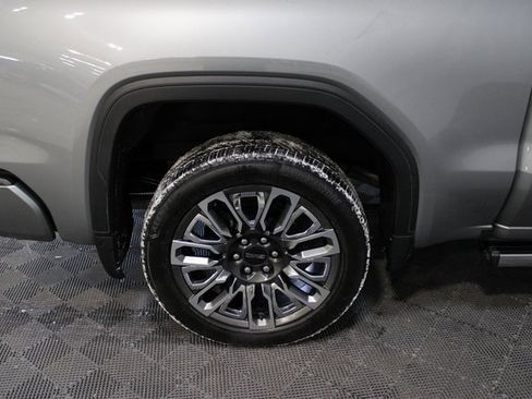 Used 2024 GMC Sierra 1500 Denali Ultimate image 10