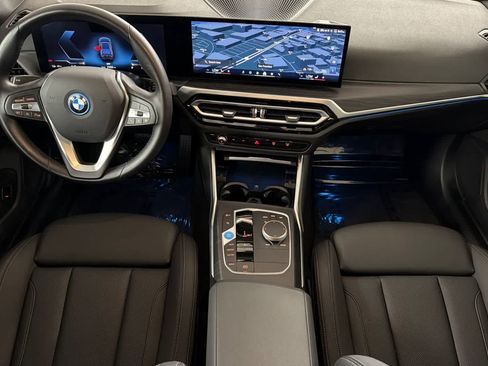 Used 2024 BMW i4 eDrive35 w/ Convenience Package RWD image 3