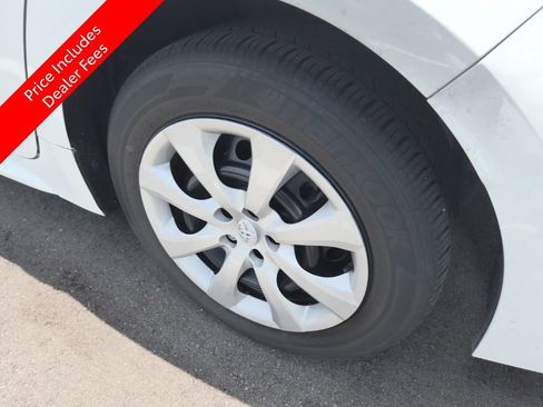 Used 2024 Toyota Corolla LE FWD image 16