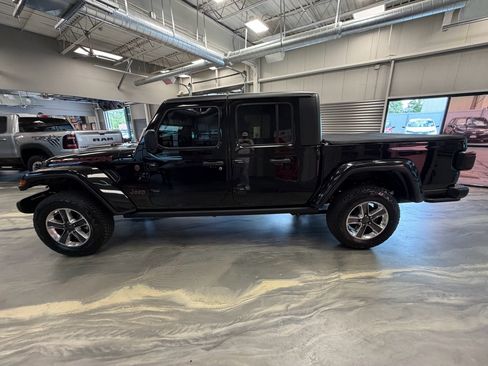 Used 2020 Jeep Gladiator Rubicon AWD/4WD image 40