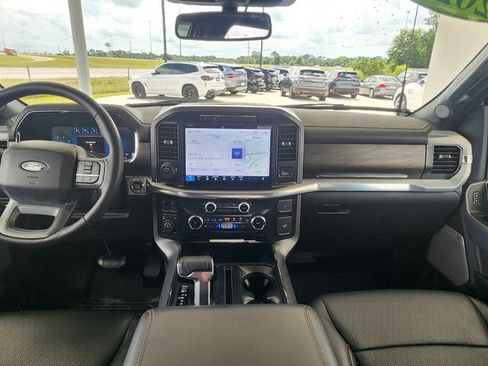 Used 2025 Ford F150 Lariat w/ Equipment Group 501A Mid AWD/4WD image 17