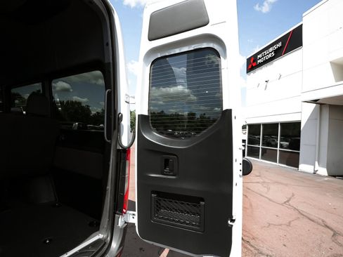 Used 2025 Mercedes-Benz Sprinter 2500 image 51