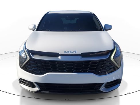 Used 2023 Kia Sportage EX image 2