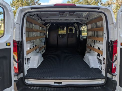 Used 2024 Ford Transit 250 Low Roof w/ Exterior Upgrade Package image 18