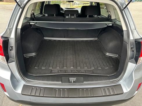 Used 2014 Subaru Outback 2.5i Premium image 16