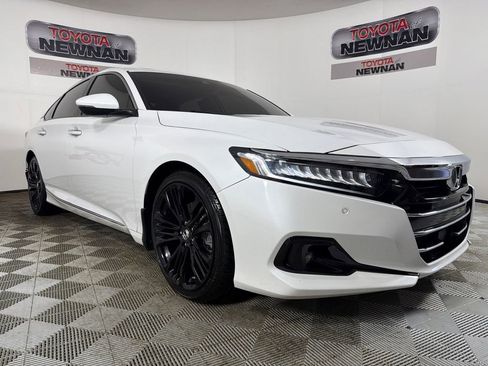 Used 2021 Honda Accord Touring image 1