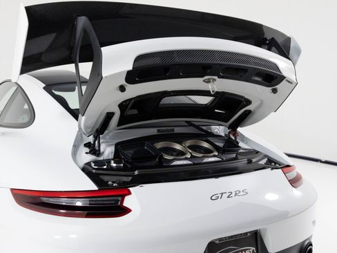 Used 2018 Porsche 911 GT2 RS image 49