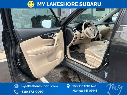 Used 2015 Nissan Rogue SL w/ SL Premium Package image 9