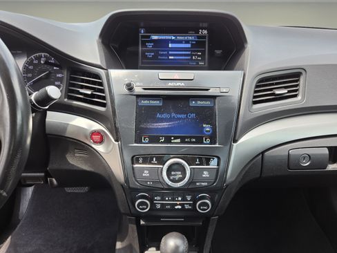 Used 2018 Acura ILX FWD image 15
