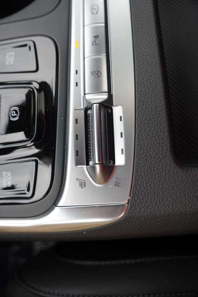 New 2026 Kia Carnival SX Prestige FWD image 16