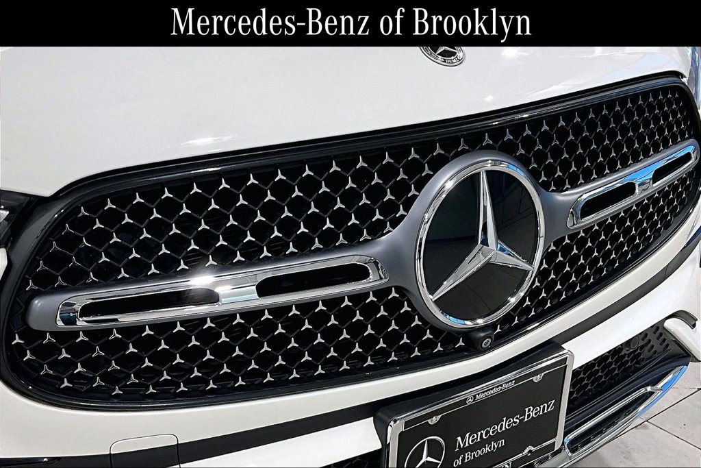 Used 2023 Mercedes-Benz GLC 300 4MATIC image 30