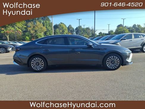 New 2026 Hyundai Sonata Limited FWD image 6