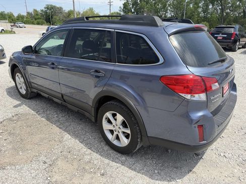Used 2014 Subaru Outback 2.5i Premium AWD/4WD image 5
