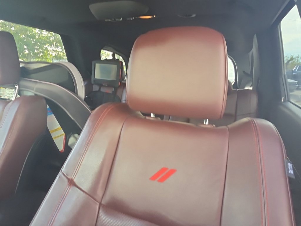 Used 2024 Dodge Durango GT RWD image 14