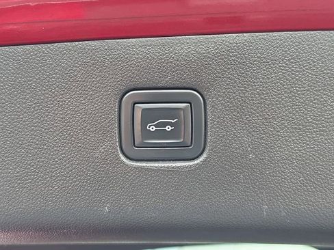 Used 2020 Chevrolet Blazer LT image 21