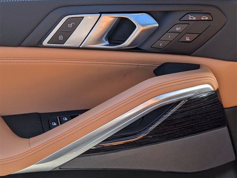 New 2026 BMW X6 xDrive40i w/ Executive Package image 14