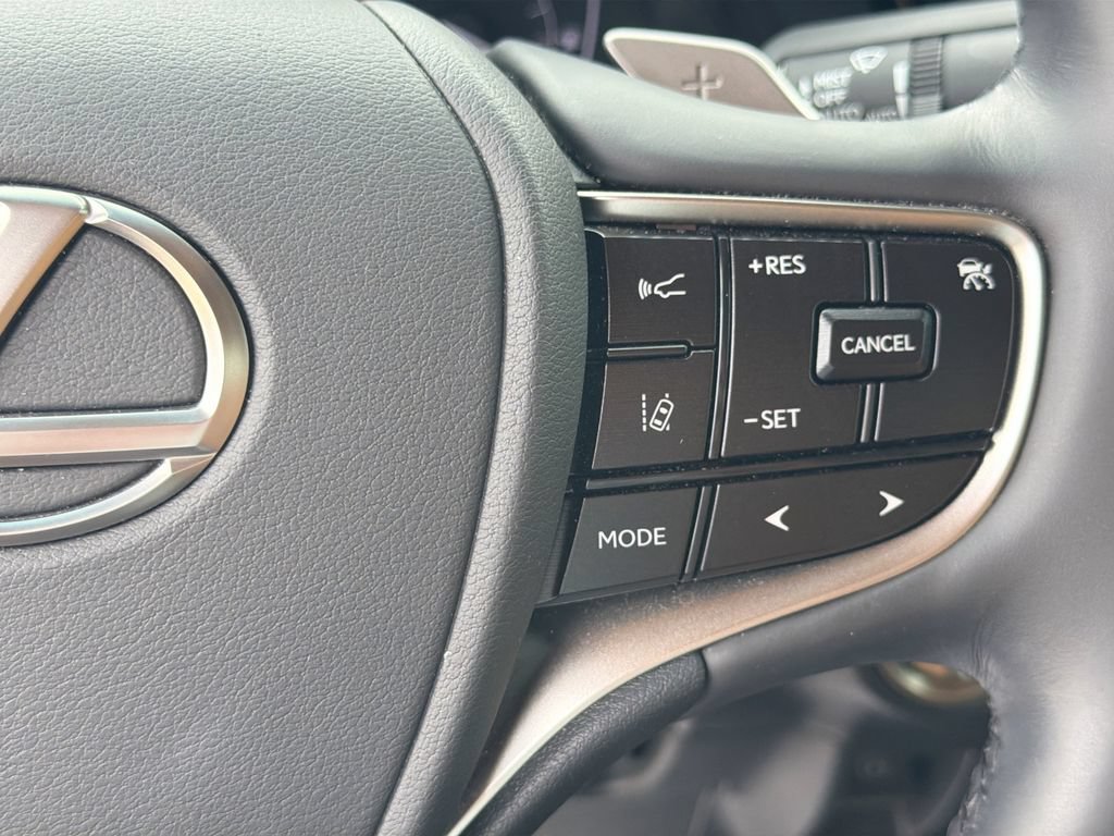 Certified 2024 Lexus ES 350 w/ Premium Package FWD image 27