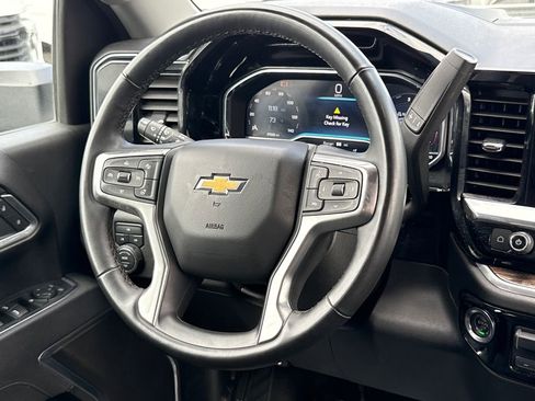 Used 2025 Chevrolet Silverado 2500 LT w/ Convenience Package image 23