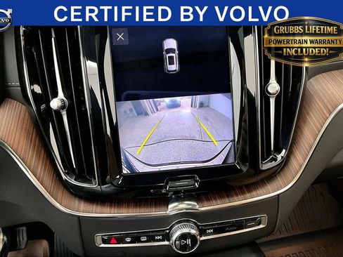 Certified 2023 Volvo XC60 B5 Ultimate w/ Protection Package Premier FWD image 30