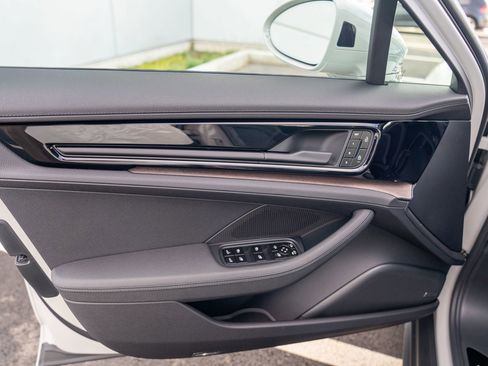 New 2026 Porsche Panamera 4 image 10