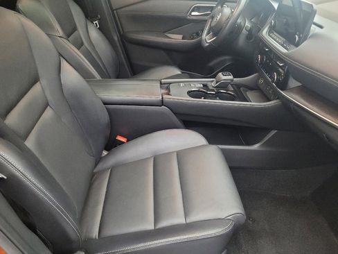 Used 2021 Nissan Rogue SL w/ Premium Package image 21